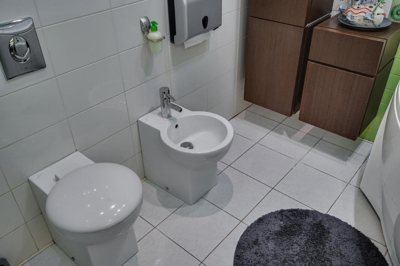 Zaporizhia Vip Квартира, Атмосферні Boutique - Apartments المظهر الخارجي الصورة
